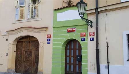 La plus petite maison de Prague à découvrir dans le Prague hors des sentiers battus
