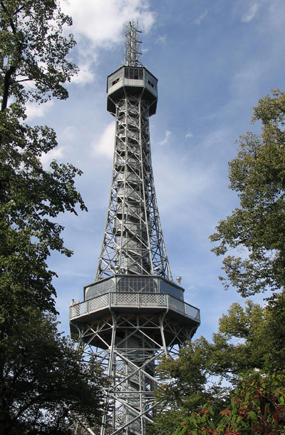 La Tour Petrin de Prague, réplique de la Tour Eiffel