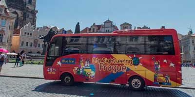 Arnaques de Prague : les bus panoramiques