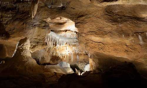 Les grottes de Koneprusy pour faire un road trip en république Tchèque, proche de Prague