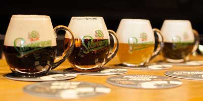 Des chopes de bière tchèques comme souvenirs de Prague