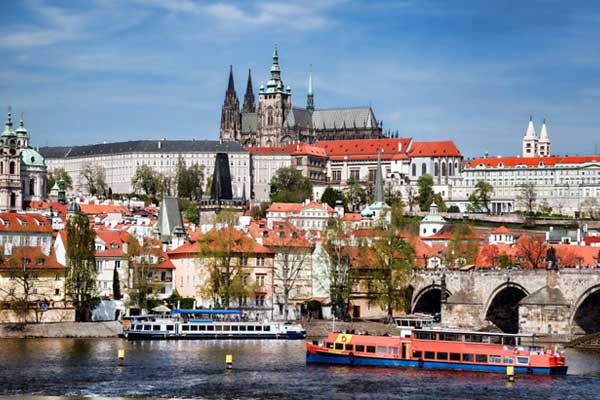 Que faire à Prague ? Une belle croisière sur la Vltava