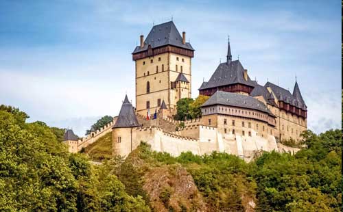 château de karlstejn, l'un des plus beaux chateaux en République Tchèque