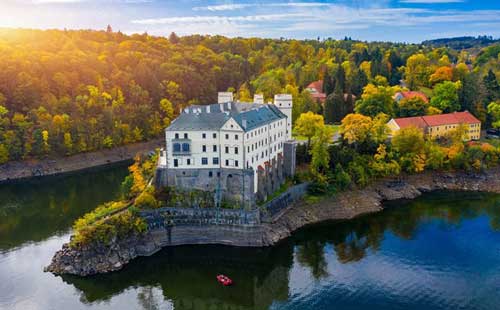 château de orlik, l'un des plus beaux chateaux en République Tchèque