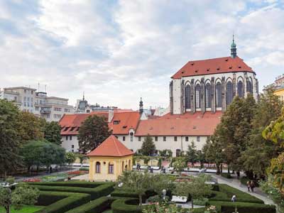 Église Notre-Dame-des-Neiges (Kostel Panny Marie Sněžné) une des belles églises de Prague dans la Nouvelle Ville