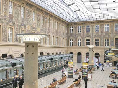 Que faire dans la nouvelle ville de Prague ? voir la poste rue Jindrisska